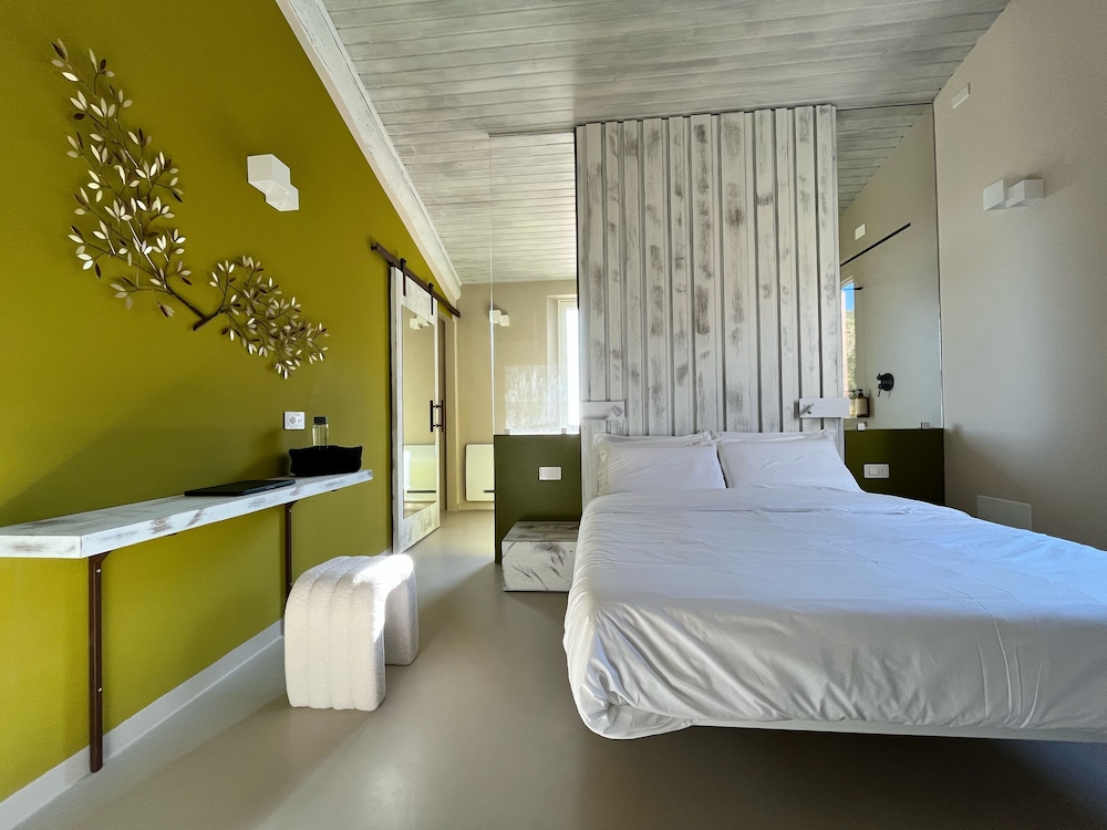 Deluxe Double Room, Hill View