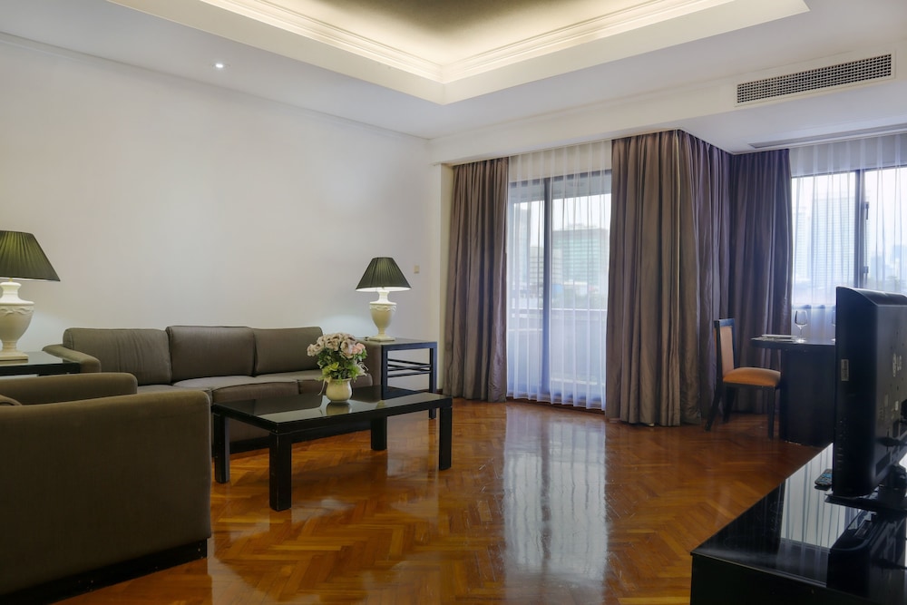Classic Apartment, 2 Bedrooms - Photo 1