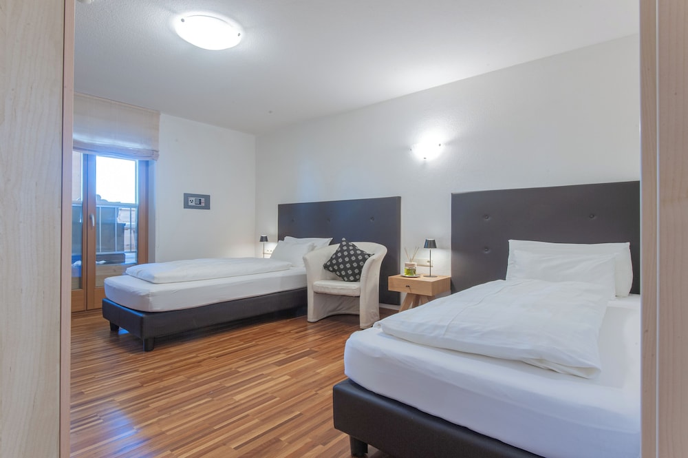 Deluxe Suite photo 2