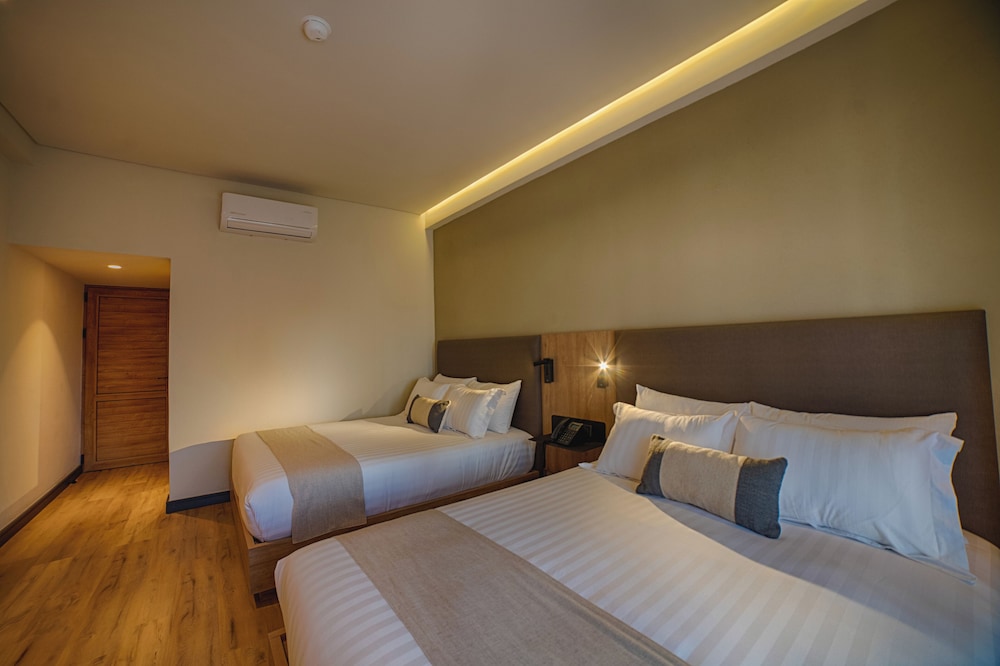 Superior Double Room, Non Smoking, Courtyard Area photo 1