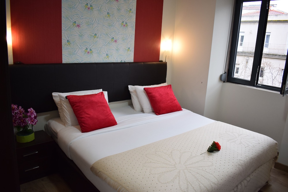 Deluxe Double Room, Private Bathroom photo 3