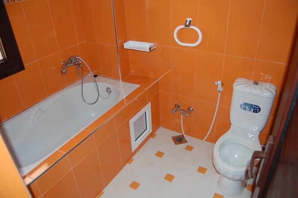 Double Room - Photo 3