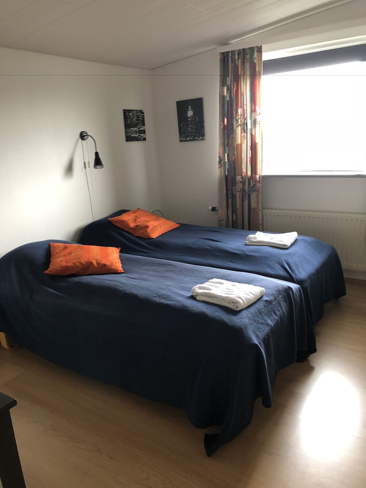 Economy Double or Twin Room, Shared Bathroom photo 1