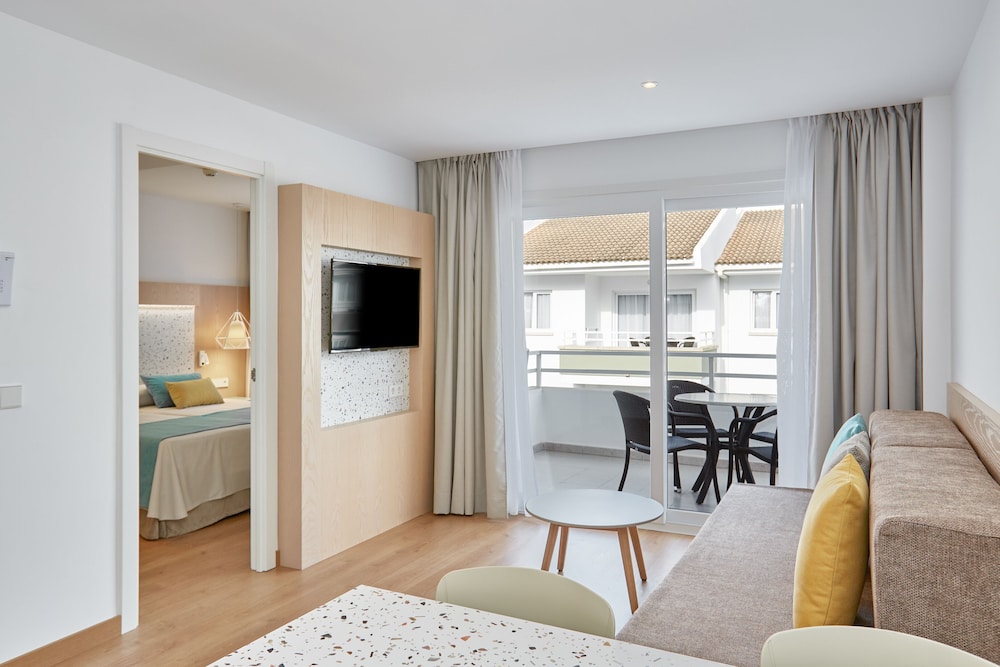 Apartment, 1 Bedroom, Balcony (3 adults) - Photo 1