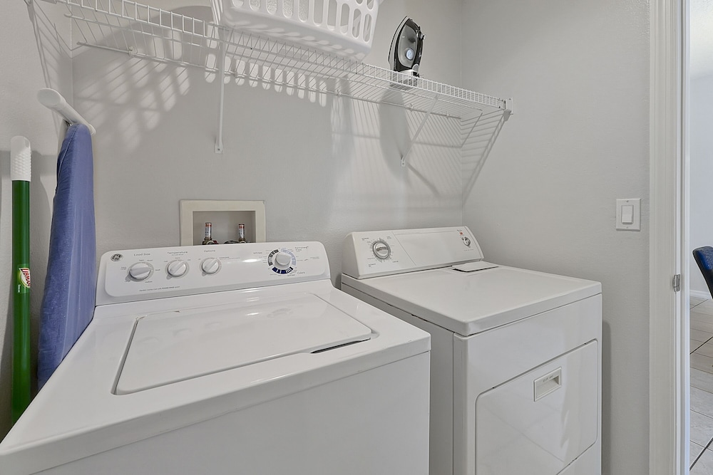 Standard Townhome, 2 Bedrooms, Hot Tub - Photo 23