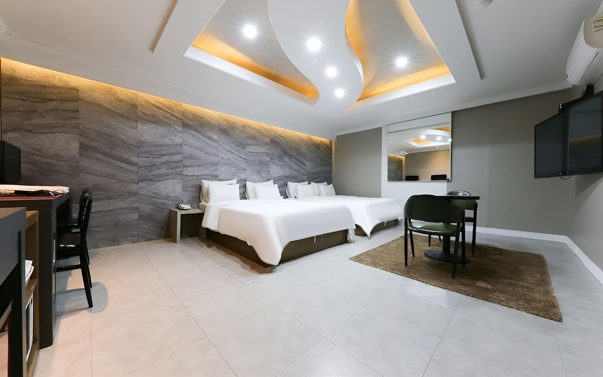Room (Business twin rooms (Wave Netflix Dis) - Photo 4
