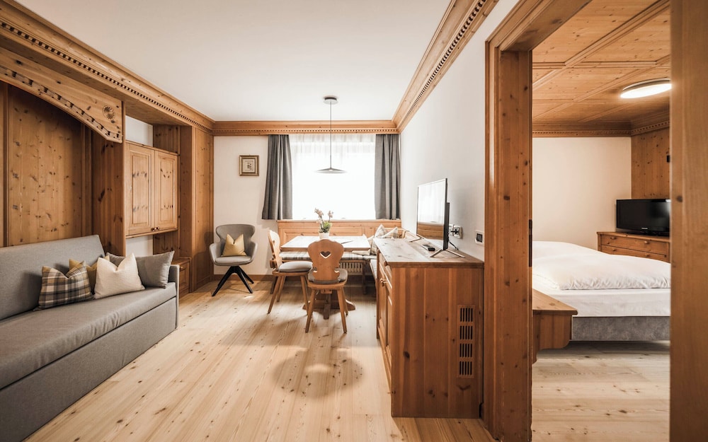 Suite photo 1