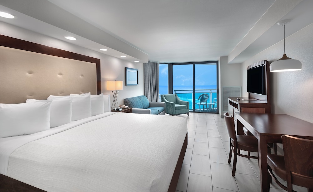 Suite, 1 King Bed with Sofa bed