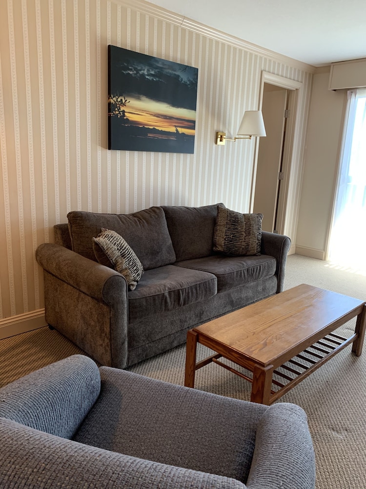 Suite, Multiple Beds, Kitchenette