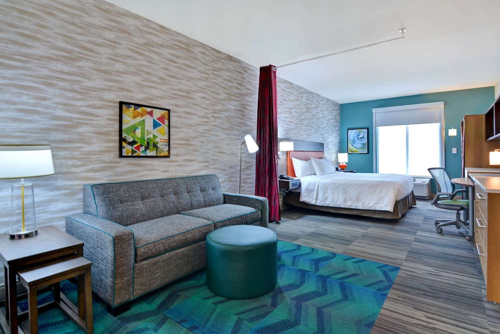 Studio, 1 King Bed, Accessible, Bathtub