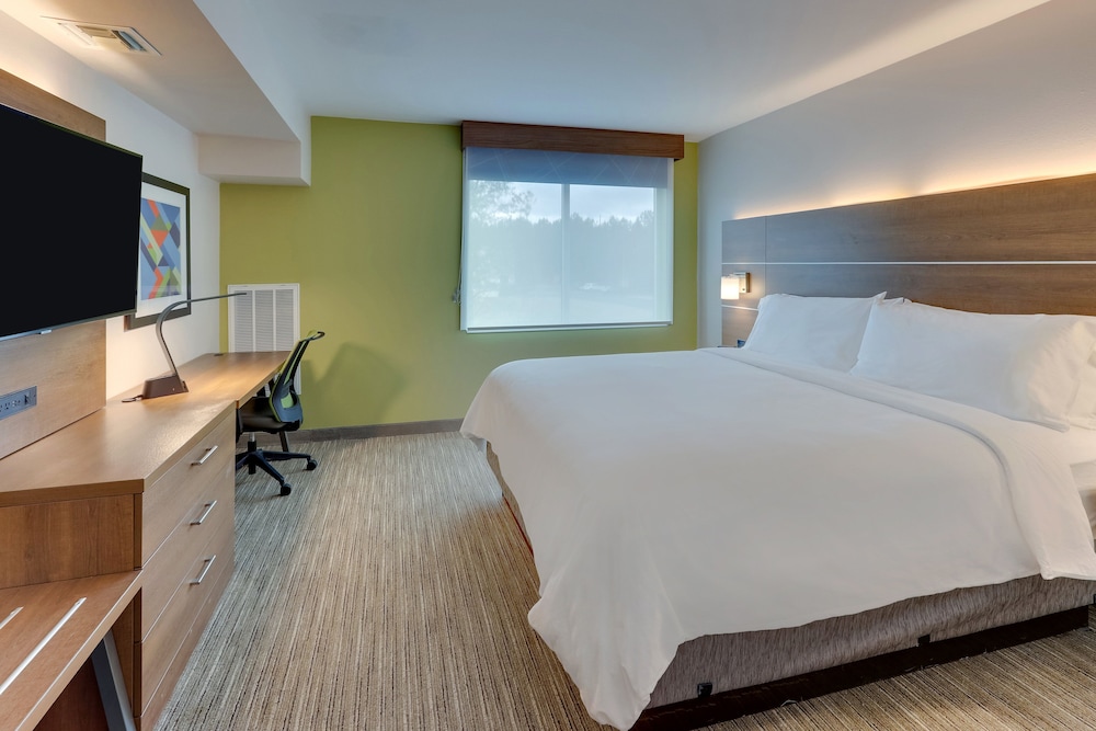 Suite, 1 Bedroom - Photo 6