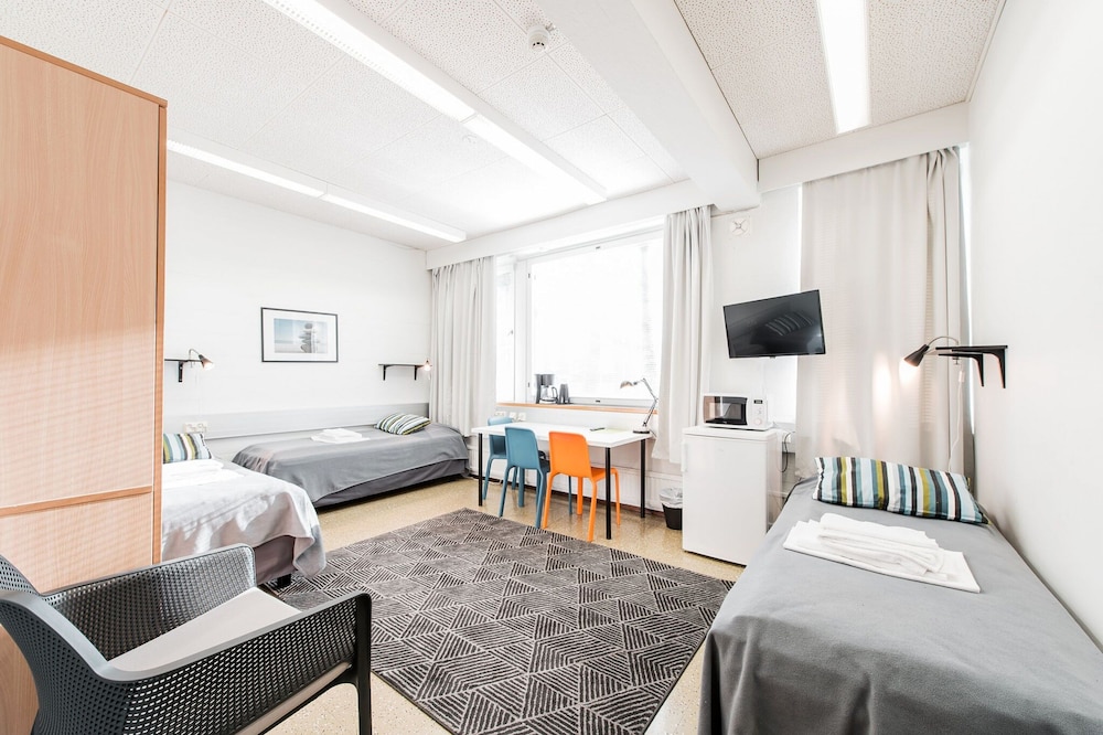 Economy Triple Room