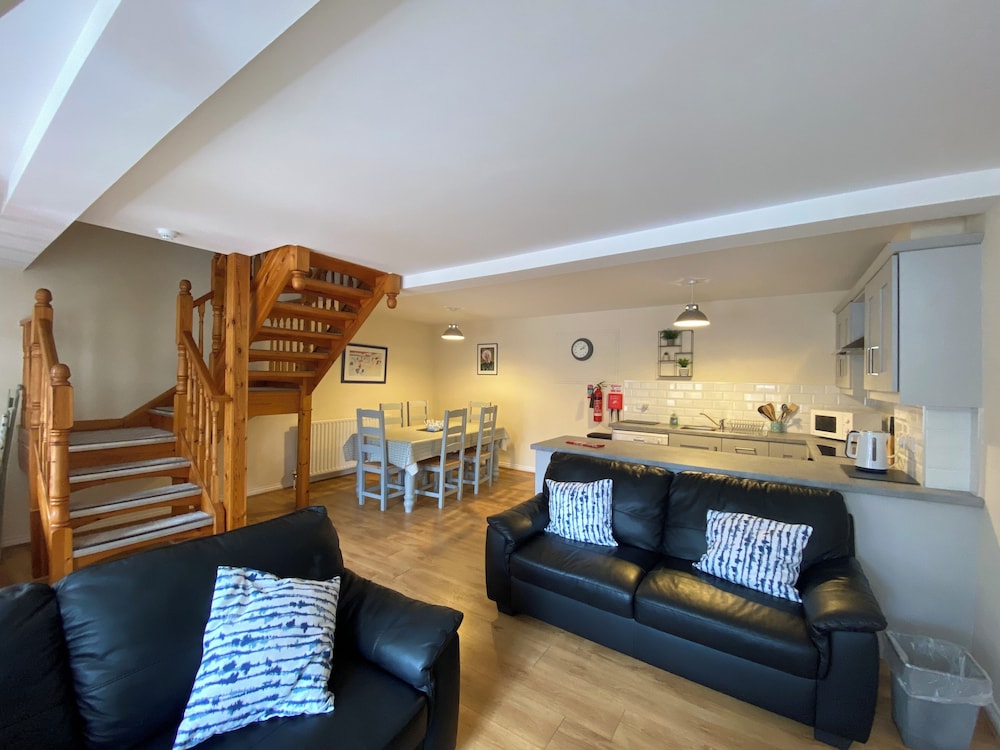 Bluebell Cottage (No5) photo 1