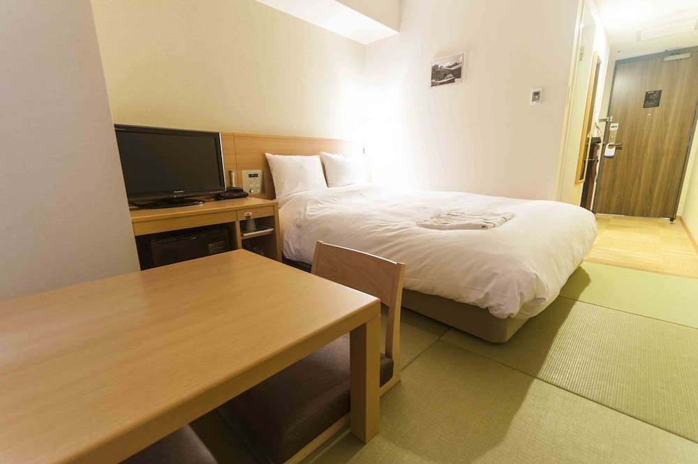 Japanese Traditional Room, Smoking (For 1 person) photo 2