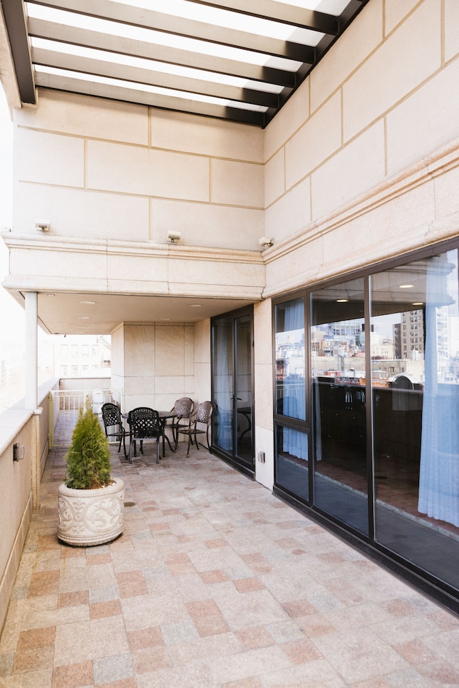 Executive Penthouse, 1 King Bed, Balcony