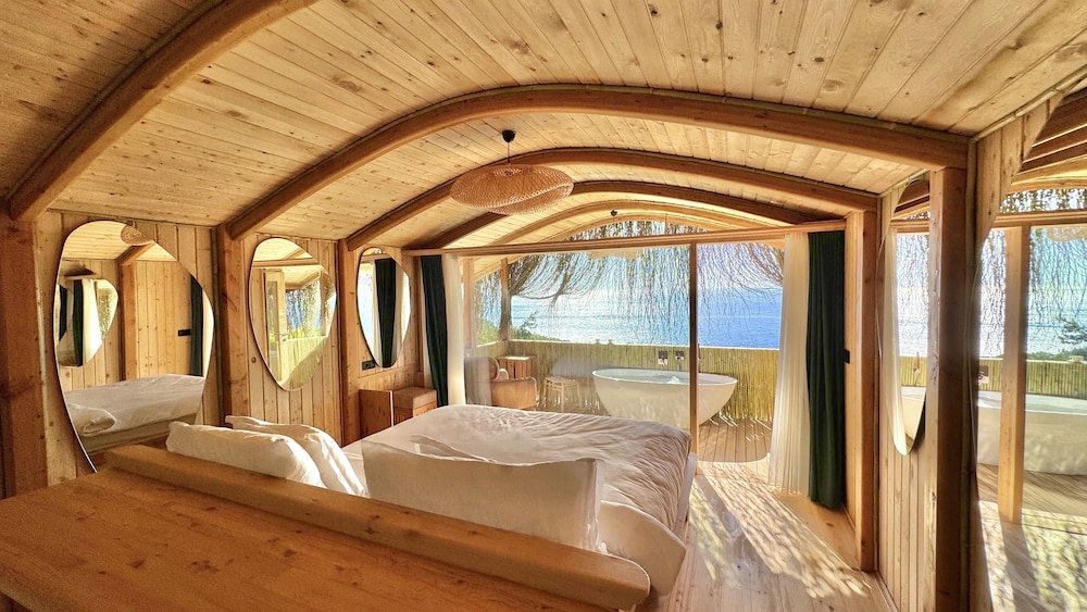 Papatya ( Full Sea View , Private Pool and Jacuzzi )
