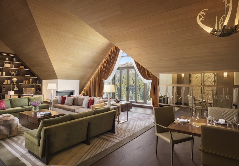 Presidential Suite photo 1