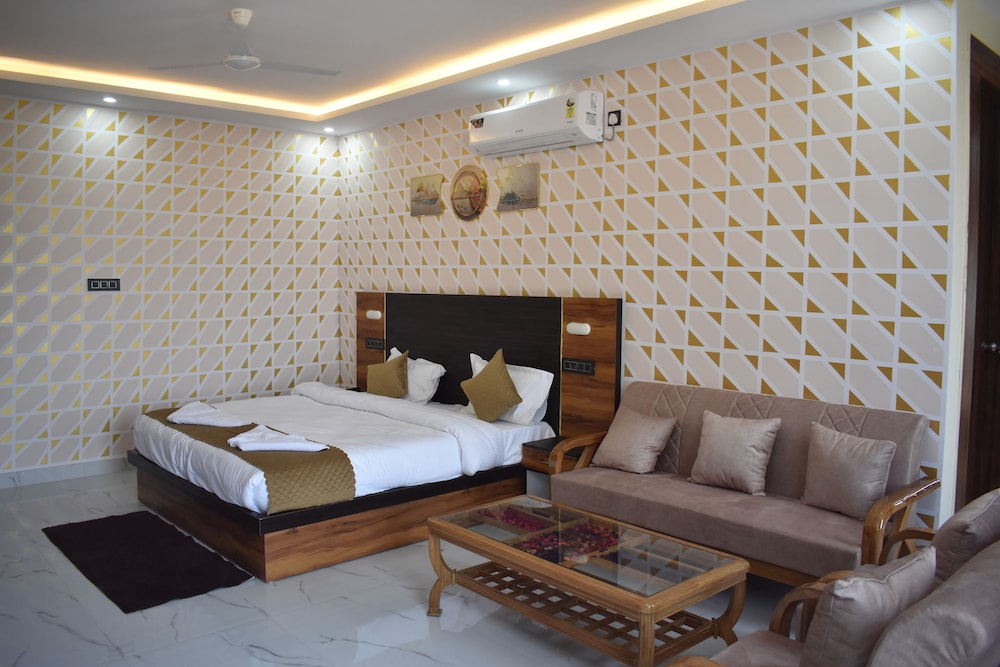 Executive Suite, Mountainside