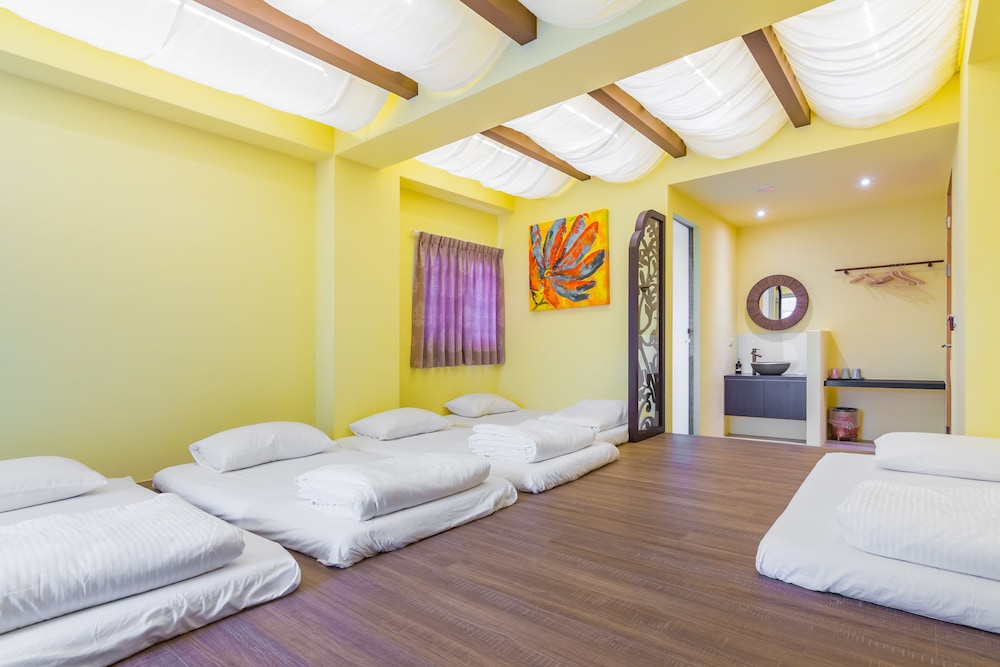 Gallery Suite, Non Smoking, Balcony photo 2