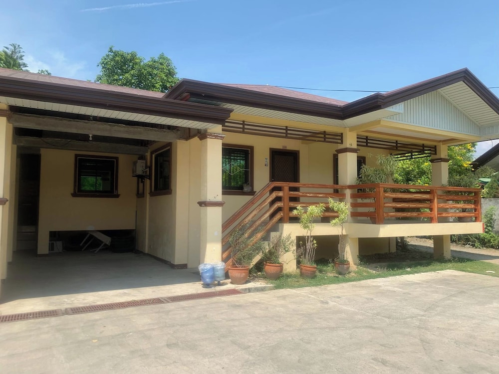 Premier Bungalow