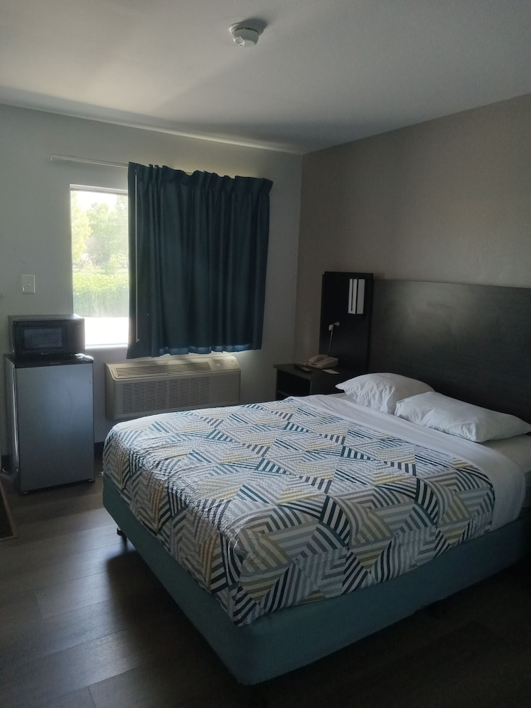 Deluxe Room, 2 Double Beds, Non Smoking, Refrigerator photo 2