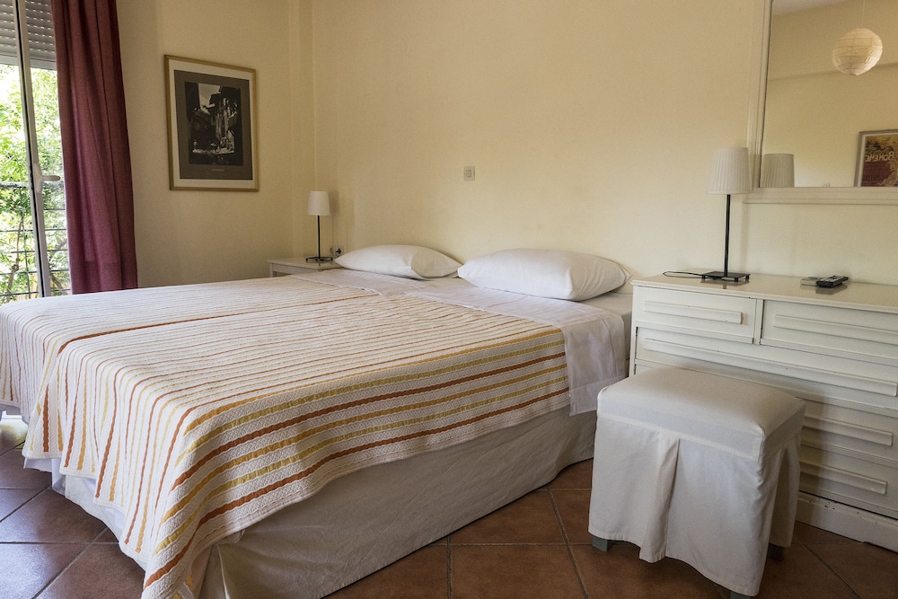 Standard Room photo 3