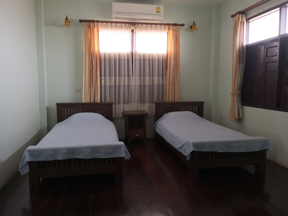 Standard Room photo 2