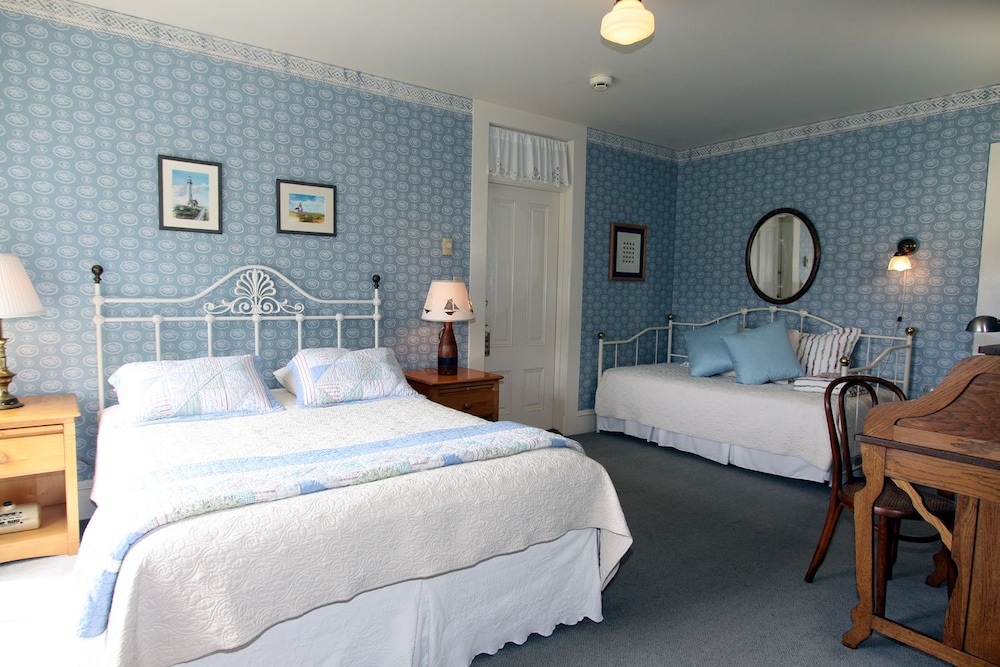 Comfort Triple Room, Park View photo 2