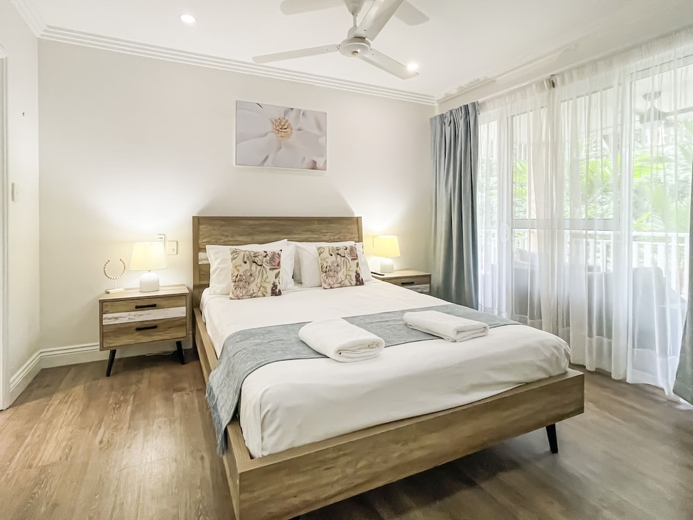 Deluxe Apartment, 3 Bedrooms, Golf View, Mountainside photo 1