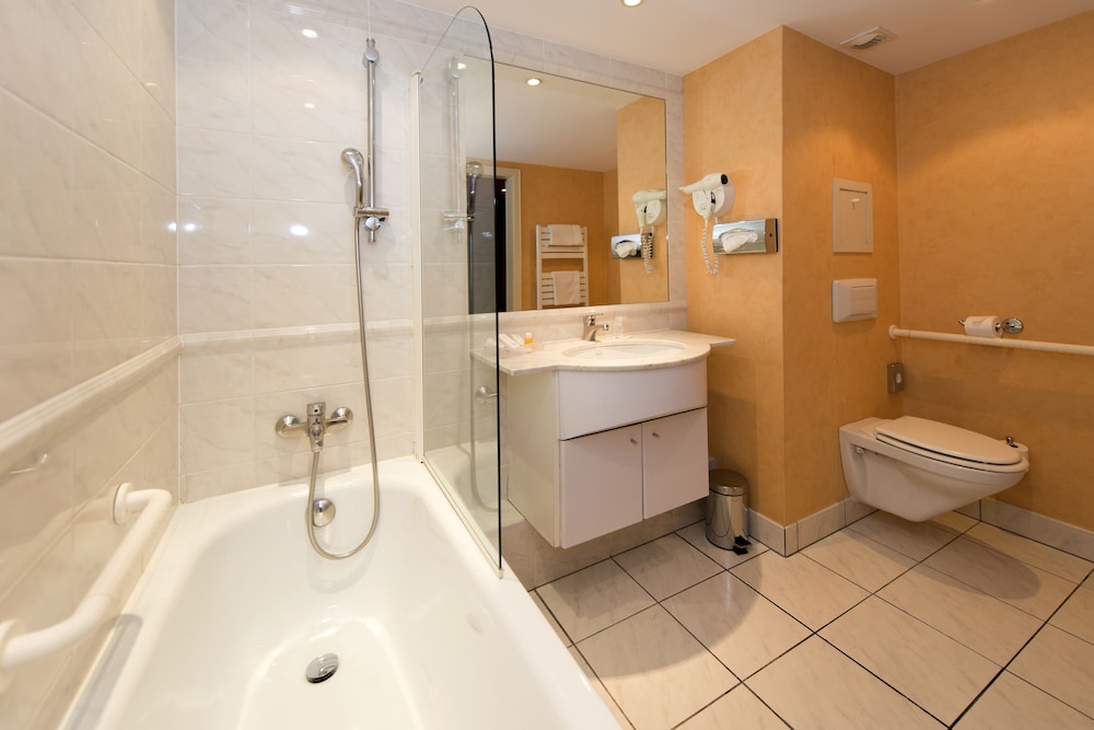 Deluxe Double or Twin Room, Balcony - Photo 10