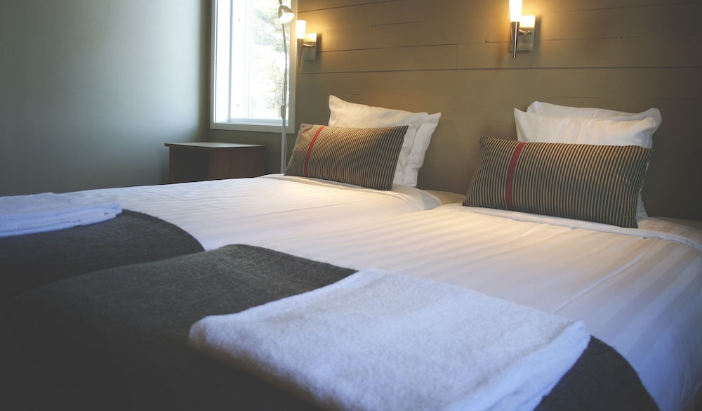 Comfort Twin Room, 2 Twin Beds, Partial Sea View