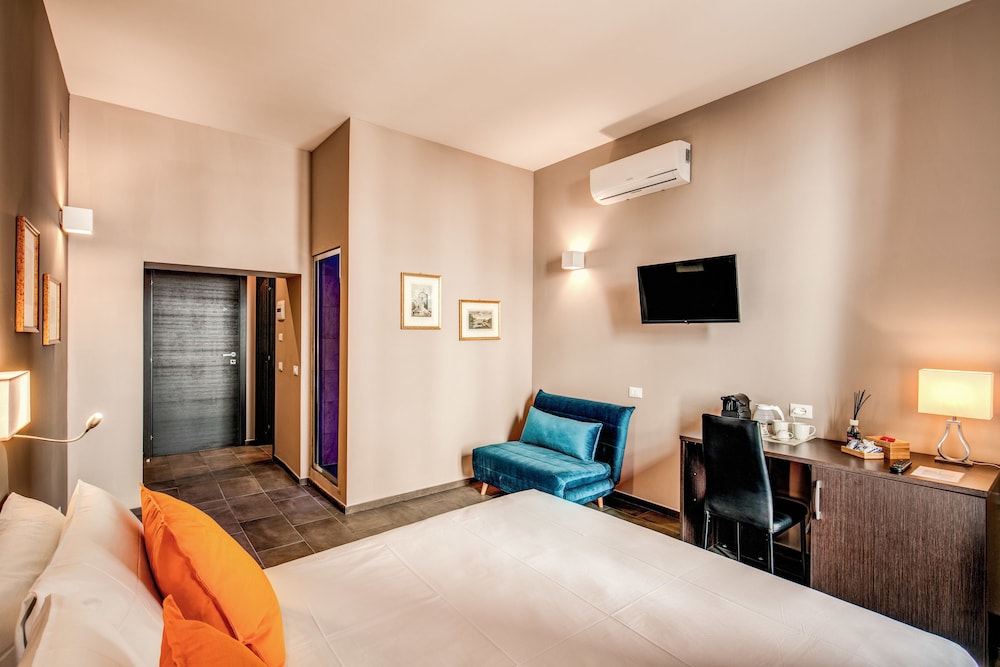 Junior Studio Suite, Balcony photo 3