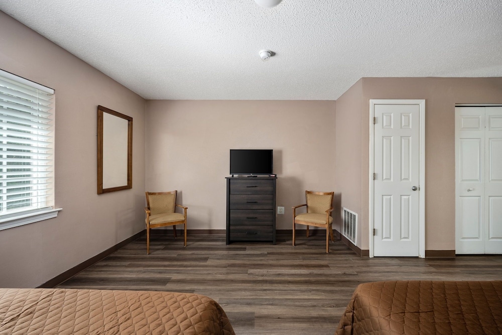 Basic Double Room