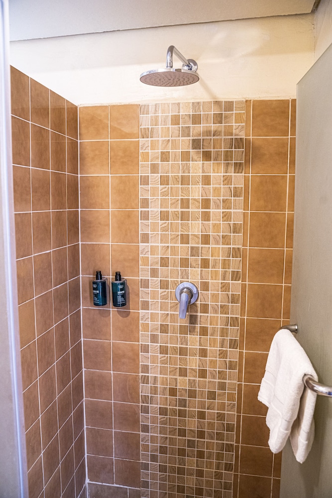 Standard Double or Twin Room - Photo 3