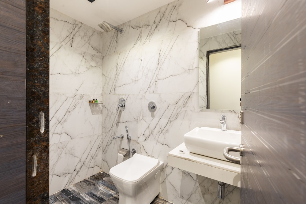 Deluxe Room - Photo 2