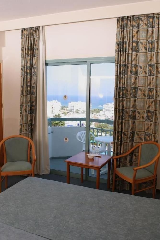 Double or Twin Room, Pool View - Photo 6