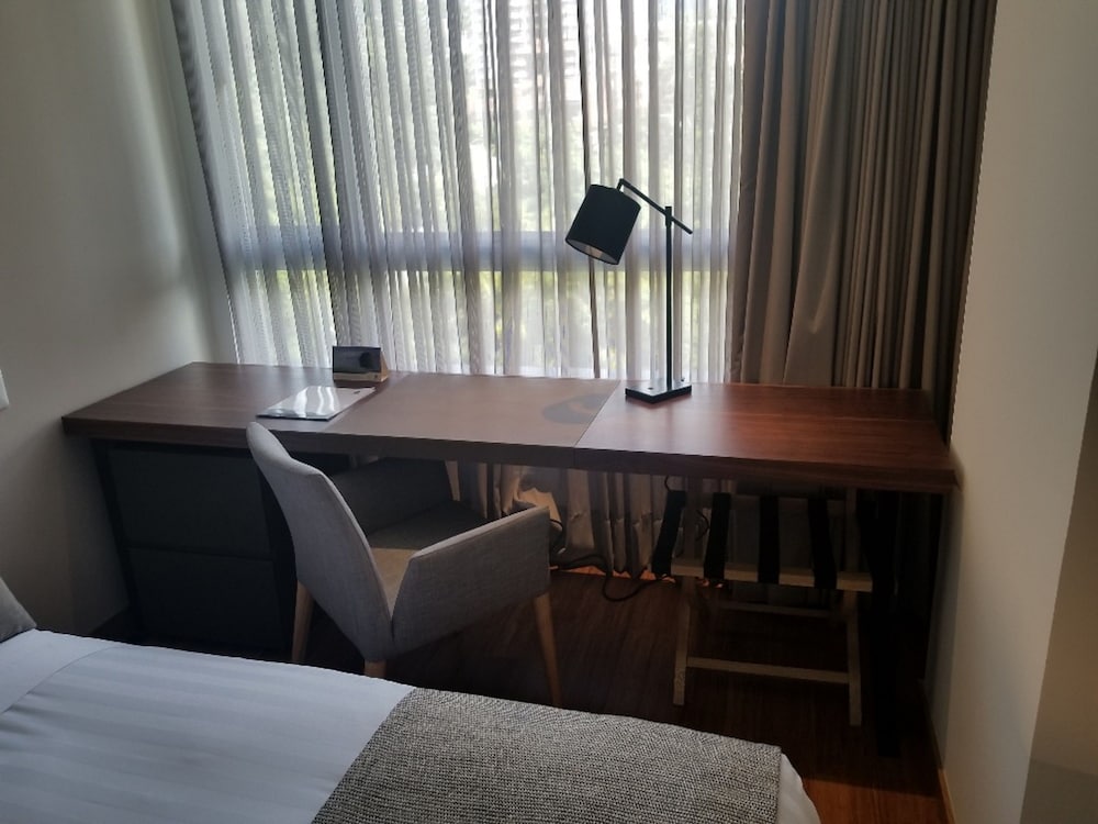 Deluxe Room, Multiple Beds photo 2