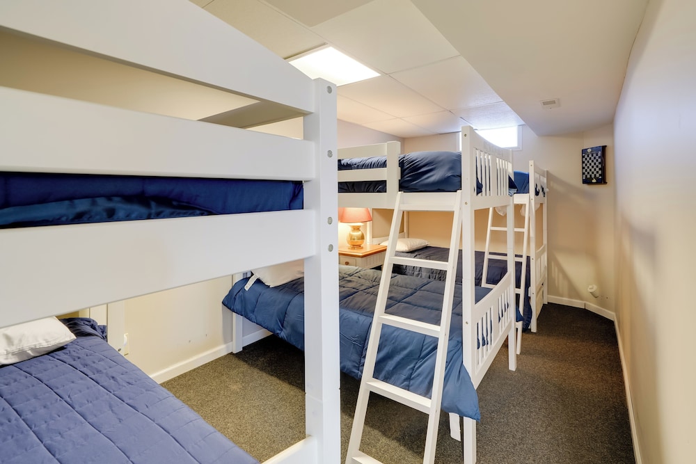 House (Multiple Bedrooms) photo 2