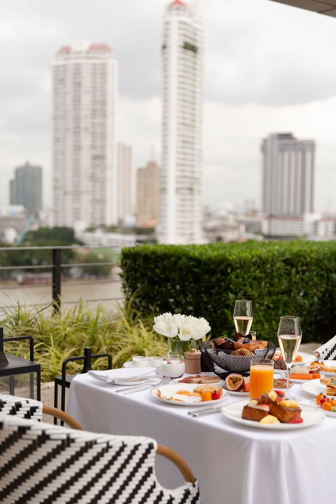 Riverside Terrace Suite
