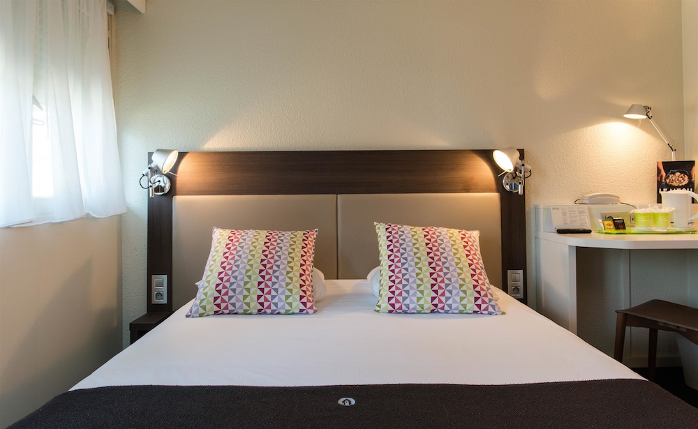Standard Room, 1 Double Bed (Junior Bed up to 10 years) - Photo 10