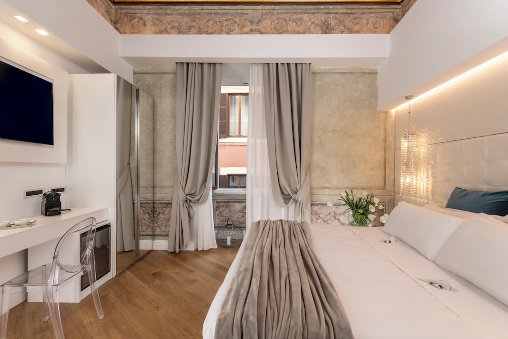 Standard Double or Twin Beds (Annex: Via del Sudario, 27) photo 2