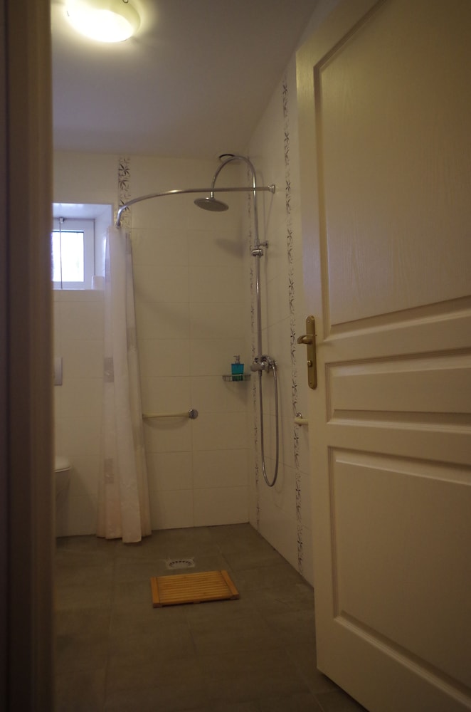 Standard Double Room (Glycine) photo 3