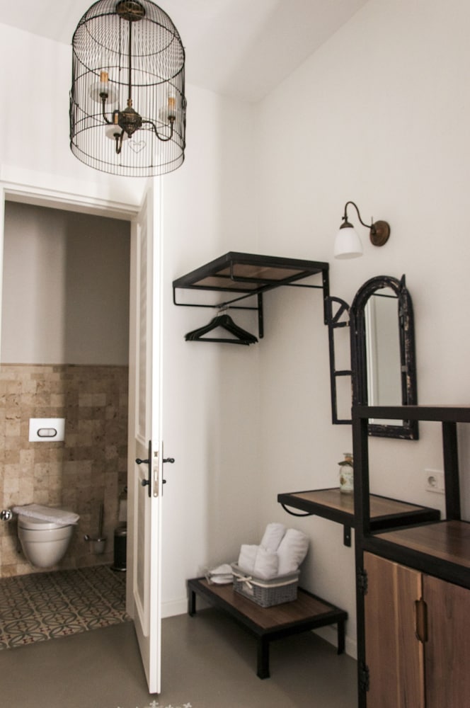 Deluxe Double Room, 1 Double Bed, Garden View, Courtyard Area