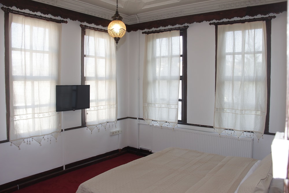 Deluxe Double Room photo 3