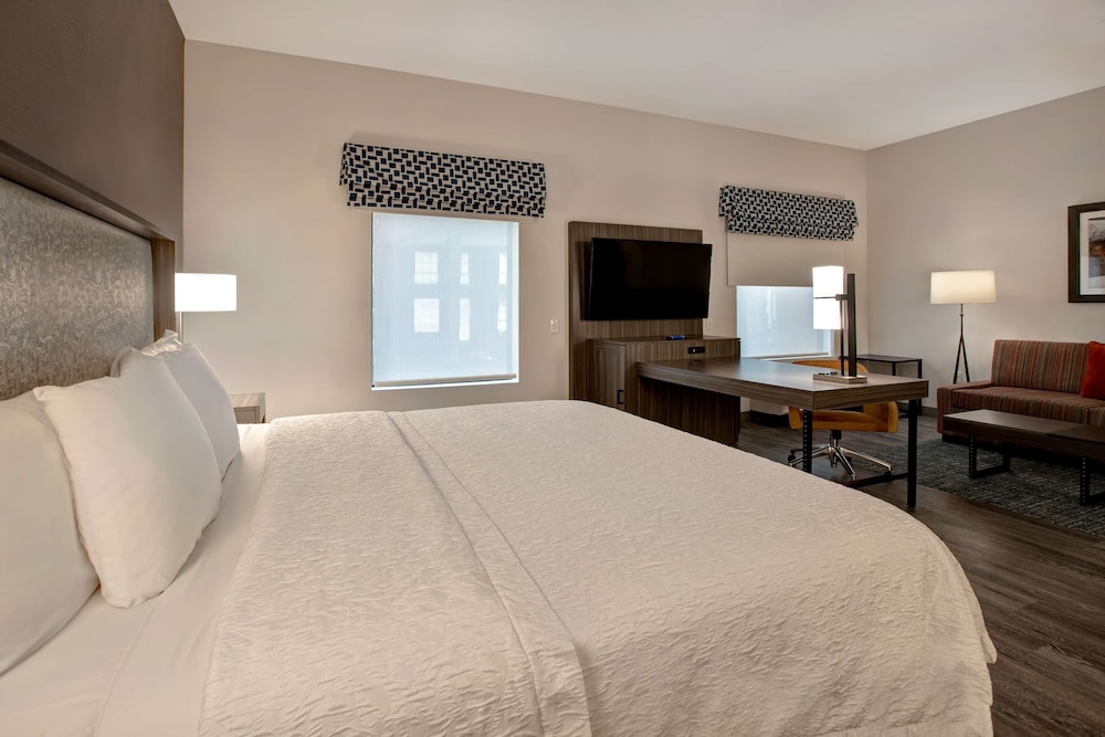 Room, 1 Queen Bed, Accessible (Hearing, Bunkbeds)
