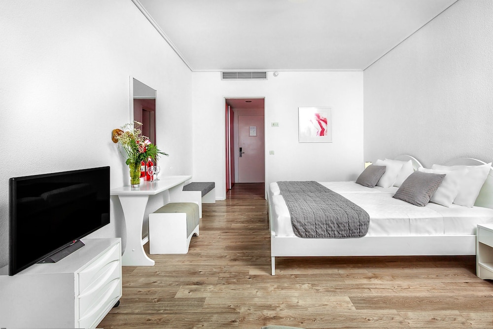 Standard Room, Sea View - Photo 3