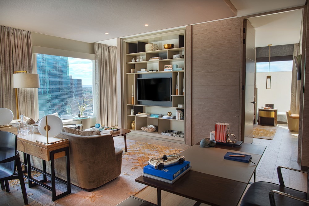 Suite (Penthouse) thumbnail 6