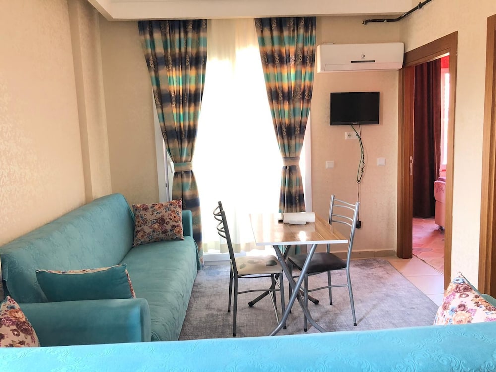 Family Apartment, 1 Bedroom, Mountain View photo 2