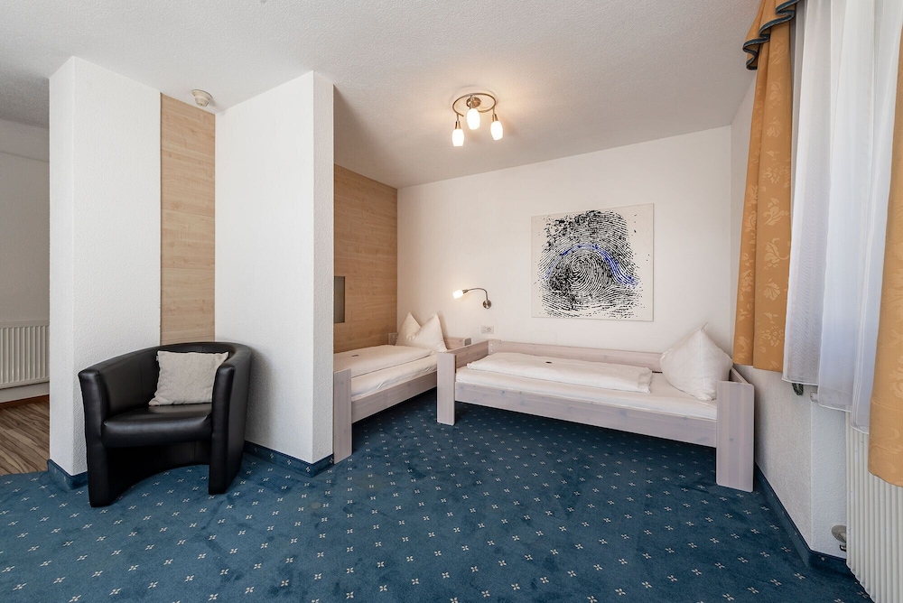 Triple Room, Balcony, Mountain View