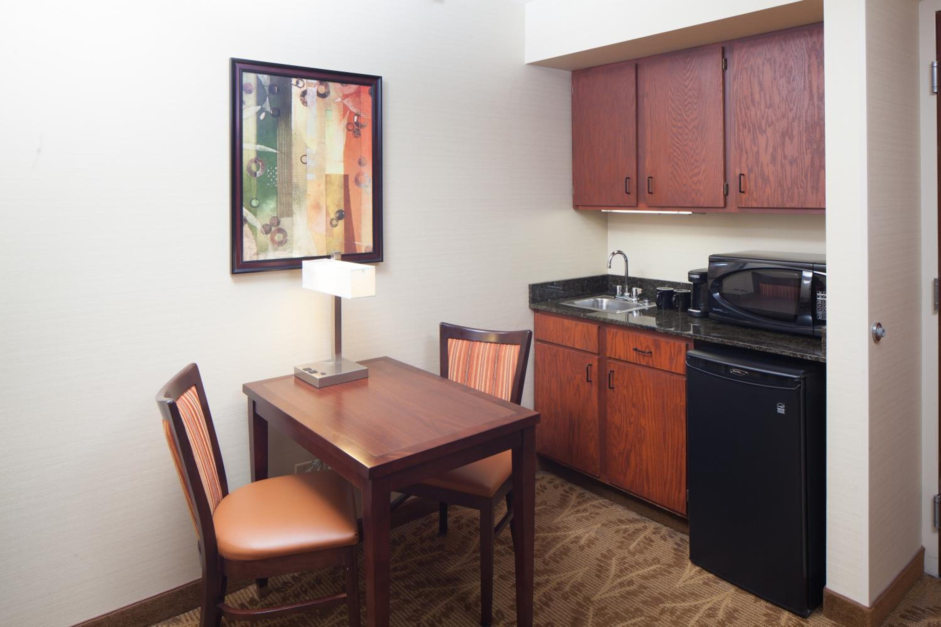 Mini Suite with Two Double Beds - Photo 8